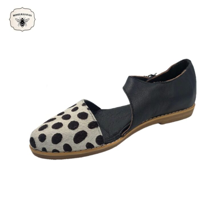 Zaria White Cheetah & Black